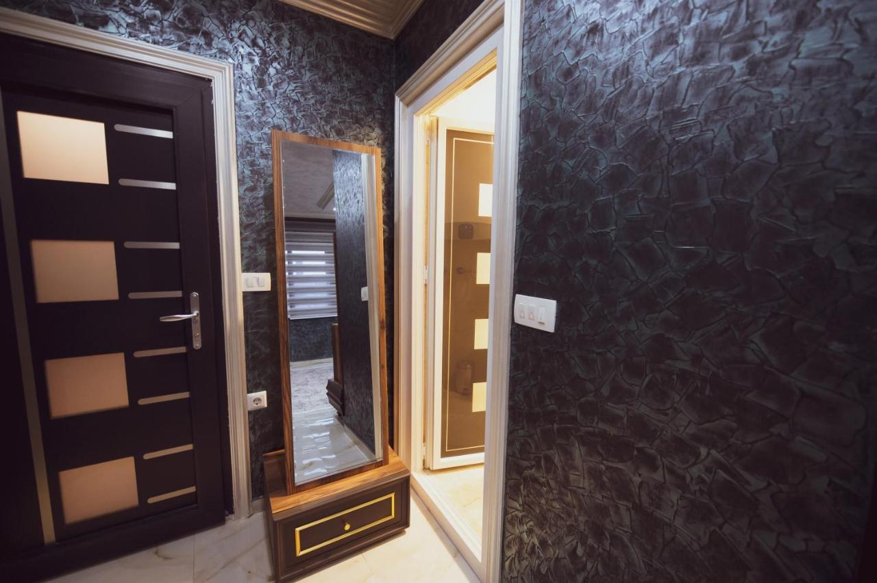 Hotel Premium Pristina Esterno foto