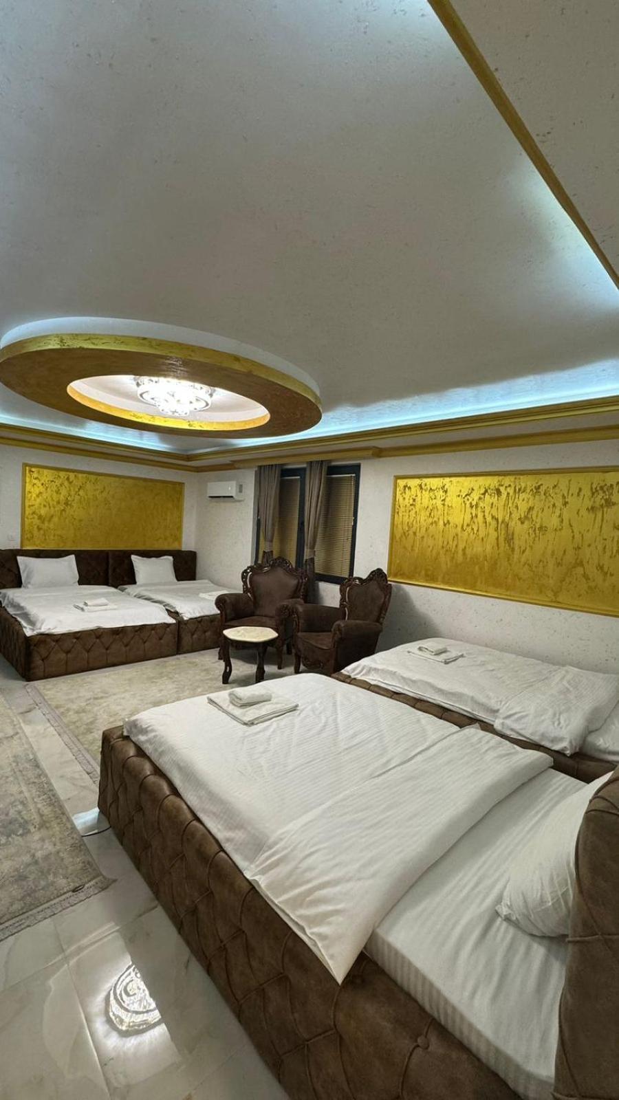 Hotel Premium Pristina Esterno foto