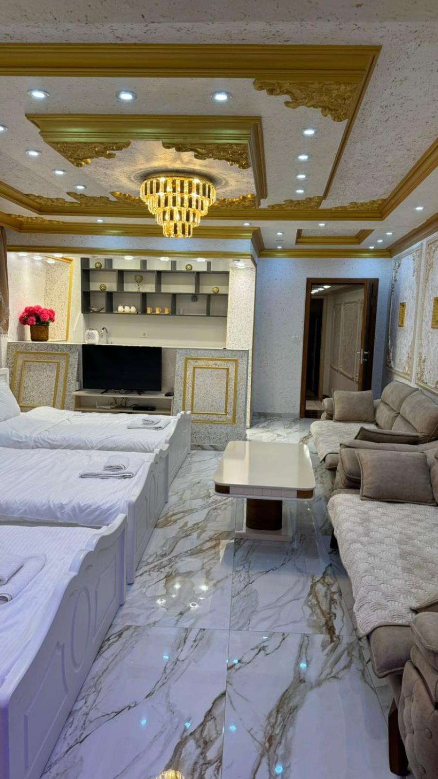 Hotel Premium Pristina Esterno foto