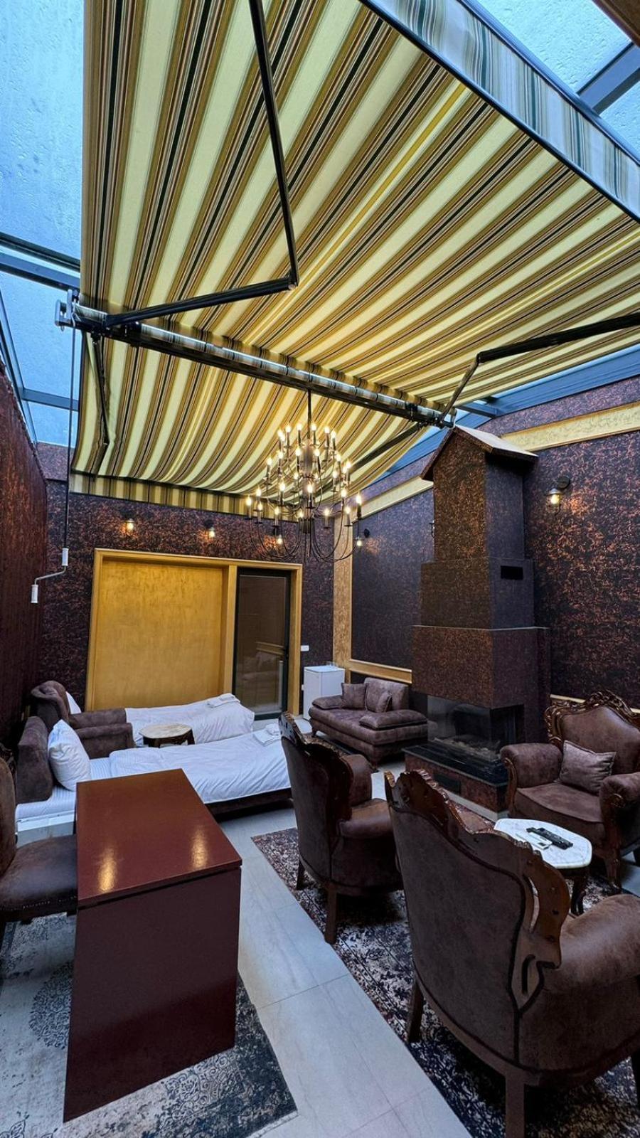 Hotel Premium Pristina Esterno foto